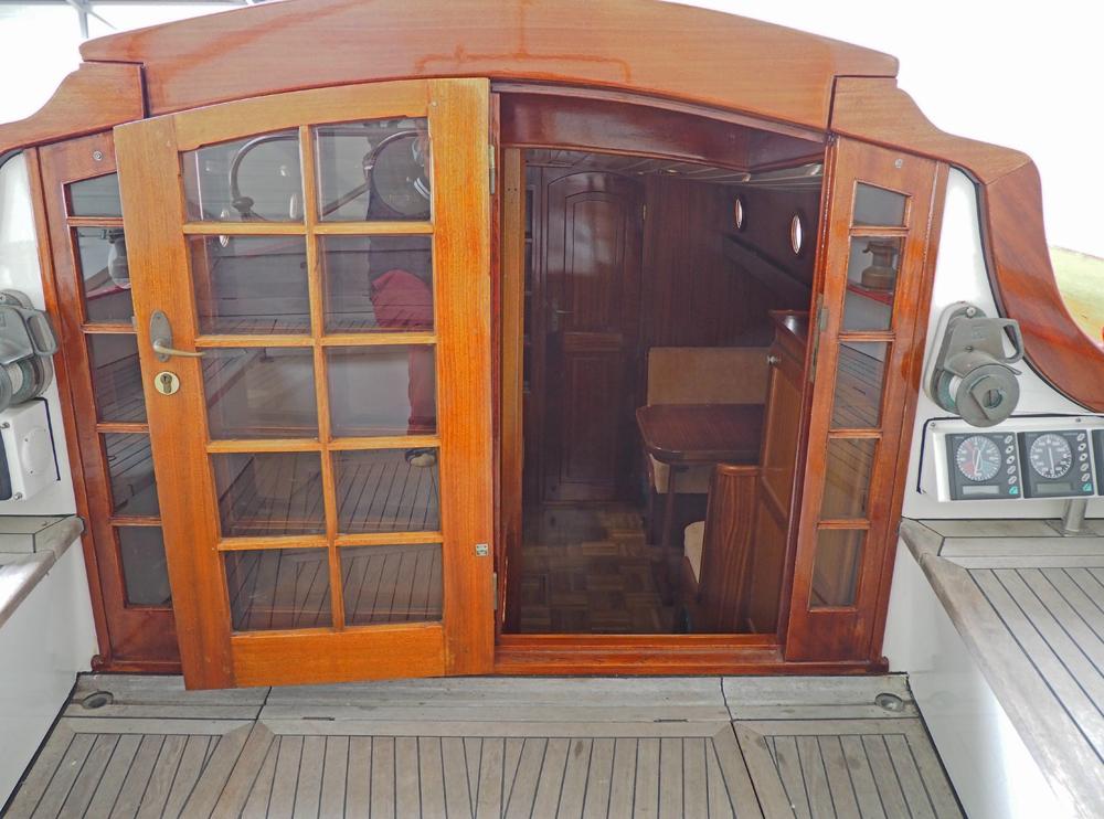 picture Deck equipment